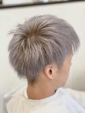 ル ジャルダン ヘアー プロデュース(Le.jardin hair produce) ホワイトシルバー