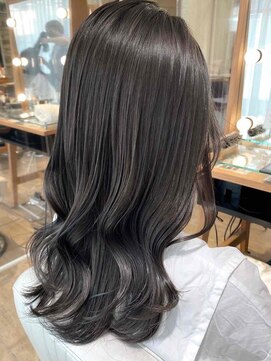 ネオリーブエム(Neolive em;) ハイライトグレーカラー