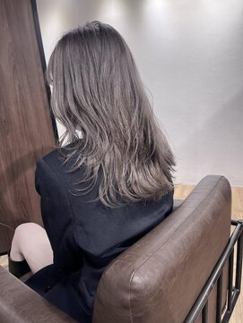 アルカナ 明治神宮前原宿(ARCANA) ミルクティーベージュ　ハイライト　インナーカラー　アッシュ