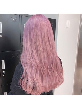 ペレ 栄店(PELE) ピンクカラー　ふんわりカール　フェミニンロング