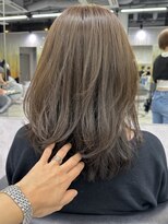 シティ(CITY) グレージュカラー×レイヤーカット 【CHICA】