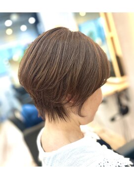 アグ ヘアー ミロ 本厚木店(Agu hair milo) 20代30代40代50代　くびれ色気大人ショート　本厚木