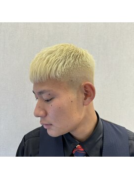 ルースト 京都駅前店(ROOST) 金髪クロップ