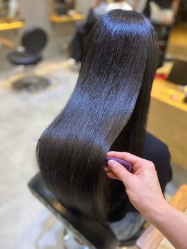 ジーナ 船橋(Zina) 髪質改善*ロングレイヤーグレーベージュ*美髪【Zina船橋】