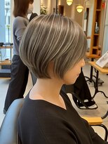 ヘアーカッティングガーデン ジャック モアザン 梅田店&nbsp;ボブ/ショートボブ/ハイライト/20代/30代/大人女性/白髪ぼかし