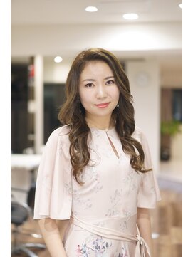 スカラ(Scala) 大人のロングヘア