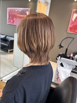 シャンプーボーイエイムス(SHAMPOO BOY aims) ウルフボブ