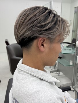 イーラ 2d(era) バレイヤージュ　ハイライト　ハイトーン　ホワイトメッシュ