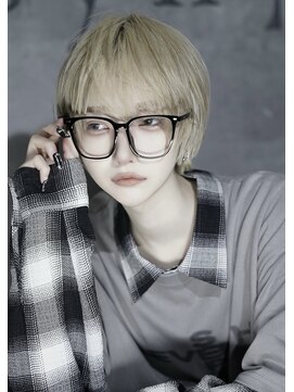 シン(syn) 中性シースルーウルフ×ホワイトブロンド