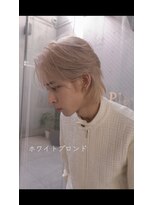 ピア ヤクイン(Pia Yakuin) ホワイトブロンド メンズウルフ