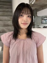 ヨーク(YOKE)&nbsp;【 YOKE 】ミディアムレイヤーハッシュカット暗髪艶髪