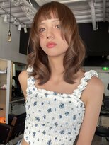 ニルバ(niLva)&nbsp;外国人風レイヤーミディレイヤーボブ×ブリーチなしミルクティー