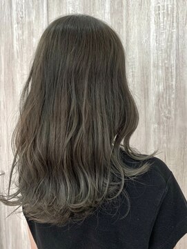 ヴァン カウンシル 王子(VAN COUNCIL) 透明感あふれるグレージュ