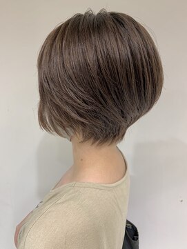 アース 東戸塚店(HAIR & MAKE EARTH) 大人可愛いショートボブ 20代/30代/40代