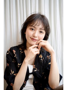 マグノリア オモテサンドウ(MAGNOLiA Omotesando) 毛先パーマで作るフェザーバングくびれミディ・・・HINATA