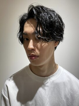 クオル 立川(QOL) センターパートツイストスパイラルパーマメンズマッシュパーマ