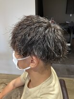 エヌプラス(N+)&nbsp;刈り上げセンターパートサーフカールブルーブラッフェザーパーマ