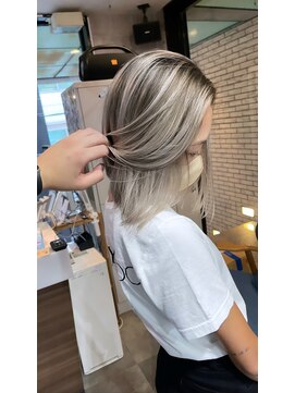 ラフ(LAFF) #黒髪#ボブルフ#ネビージュ#小顔#ワンレン