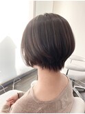 前下がりのショートボブ