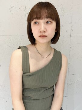 ラミエ バイ メルト 吉祥寺(lamie by melt) "久保田"ワイドバングぱっつん前髪切りっぱなしまとまるボブ