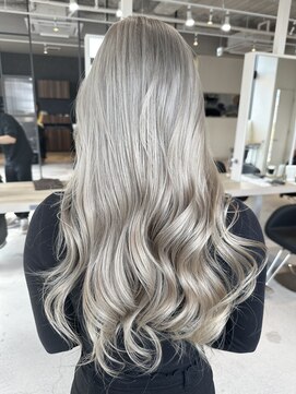 リア 近鉄八尾店(Lia) ホワイトベージュ