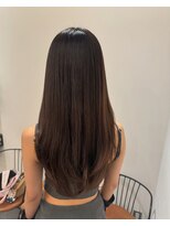 リリアーナ(LILIANA)&nbsp;レイヤーカット ロングヘア 髪質改善 縮毛矯正 トレンドヘア