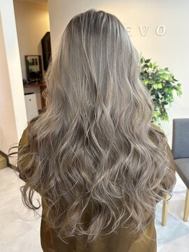 ブリッツ レボ(BLITZ-REVO) アッシュベージュ!