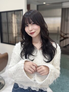 品よく揺れるロングレイヤー【中嶋翔也】