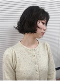 レイヤーボブパーマ　韓国風ニュアンスパーマ　オリーブブラック