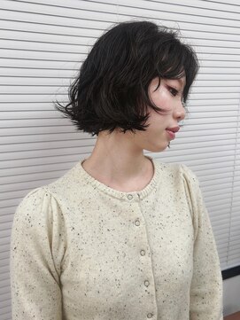 カルテ(QUARTE) レイヤーボブパーマ　韓国風ニュアンスパーマ　オリーブブラック