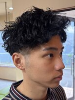 サロンドクローバー(Salon de CloveR) アップバングショート
