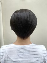 カミビト マヴィー(kamibito mavie)&nbsp;暗髪／20代、30代、40代、50代人気／伸ばしかけ／大人かわいい