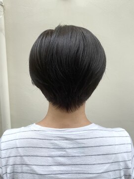 カミビト マヴィー(kamibito mavie) 暗髪／20代、30代、40代、50代人気／伸ばしかけ／大人かわいい