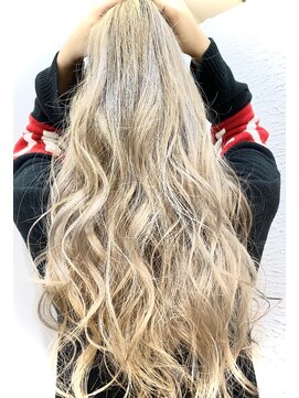 ラビス 浦和(Lovis) 魅力倍増カール/セミディ/シアーカラー/ダークアッシュ/姫カット