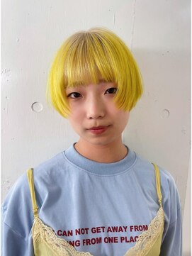 レコ 渋谷(LECO) ホワイトブロンドとイエローのルーツカラー