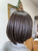 エルフゥ(Elle fou)&nbsp;コバルトブルー　赤味ゼロ