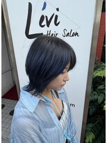 レヴィ 神楽坂(Levi)&nbsp;透明感のあるブルーカラーのミディアムウルフレイヤー