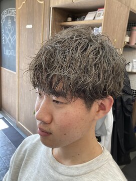 ルピナス 中田(Lupinus) 無造作パーマカラーナチュラルスタイル