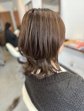 陽葵(HIMARI) くびれミディアム/細ハイライト/立体感カラー/白髪活かし