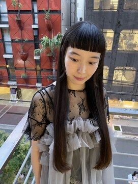 シィーム(cime) パッツンスタイル