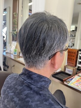 コアフィールフィス(COIFFURE fils) 《見附　今町》大人メンズ　刈り上げヘア