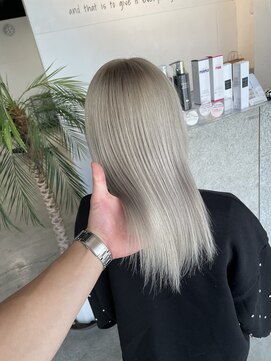 キング 高槻(K!ng) 縮毛矯正髪質改善ハイライトレイヤーカット高槻美容室エクステ