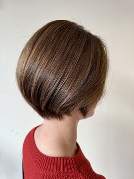 シフ(sif.) ショートボブ×ブリーチなしハイトーン