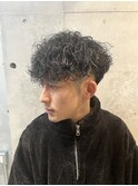 スペインカールツーブロックフェードアップバングメンズパーマ