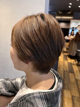 サンカリ SANKARI 船木店 【サイドスッキリショートスタイル】