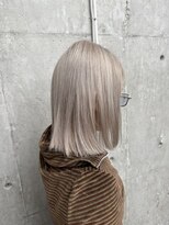 オーン 渋谷(OOn) ペールシルバー