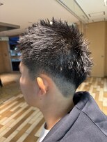 ケンジ 平塚 アネッタ(KENJE annetta) 刈り上げショート