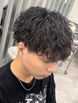 フィフス 大分(fifth)&nbsp;大分ツイストスパイラルパーマメンズカットラウンドマッシュ緩め