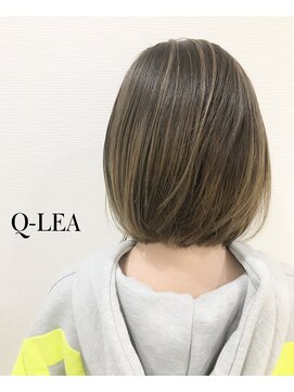 クリア(Q-LEA) 透明感グレージュ