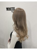 アンダーバーホワイト 西宮店(_WHITE) ミルクティーカラー